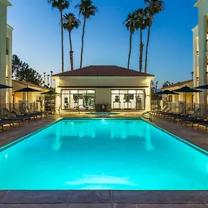 3* Отель Courtyard By Marriott